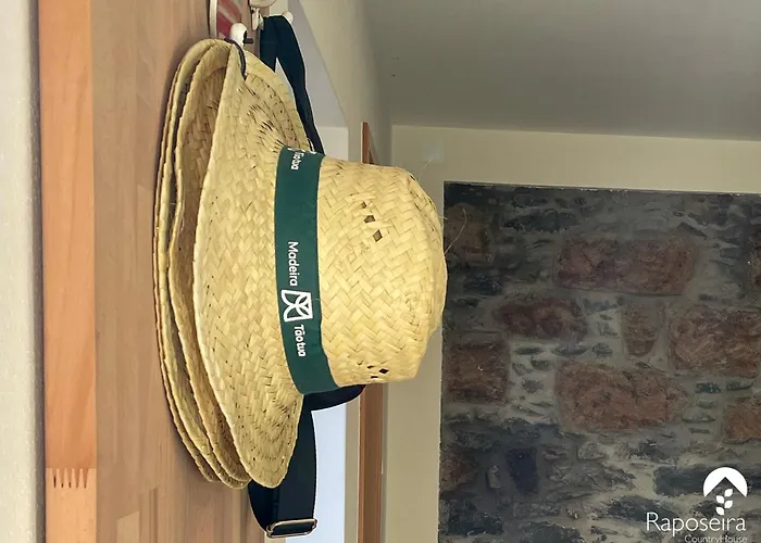 Raposeira Nyaraló Calheta